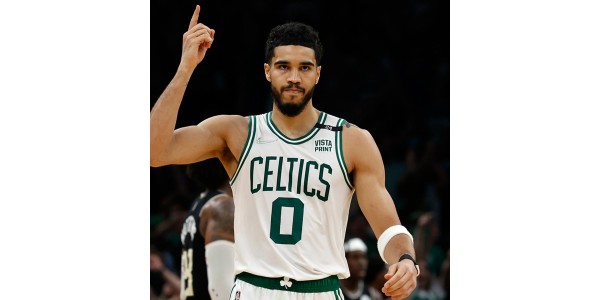 Dietro la gloria infinita, il campione NBA deve essere in fondo